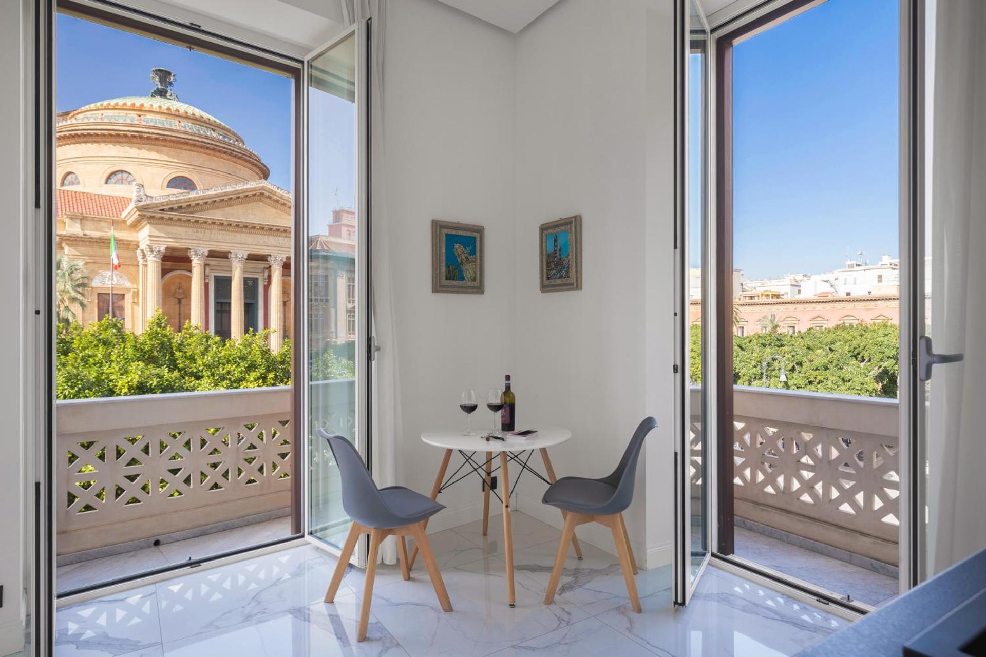 Palazzo Sovrana Serviced Luxury Apartments Палермо Экстерьер фото